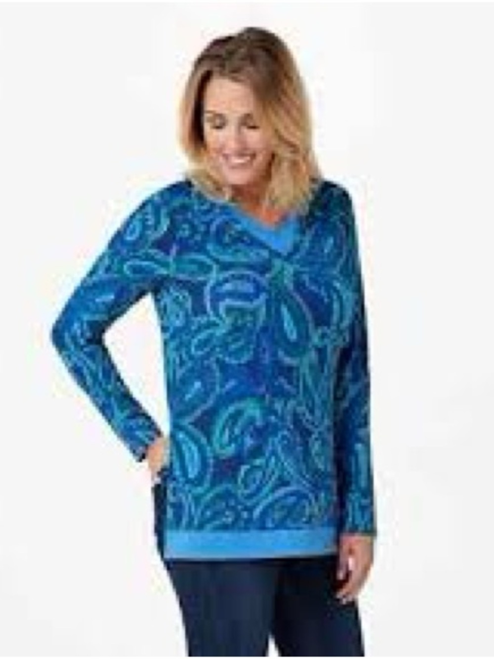 Isaac Mizrahi Live! Blue Paisley Print Layered Knit V-Neck top. Large